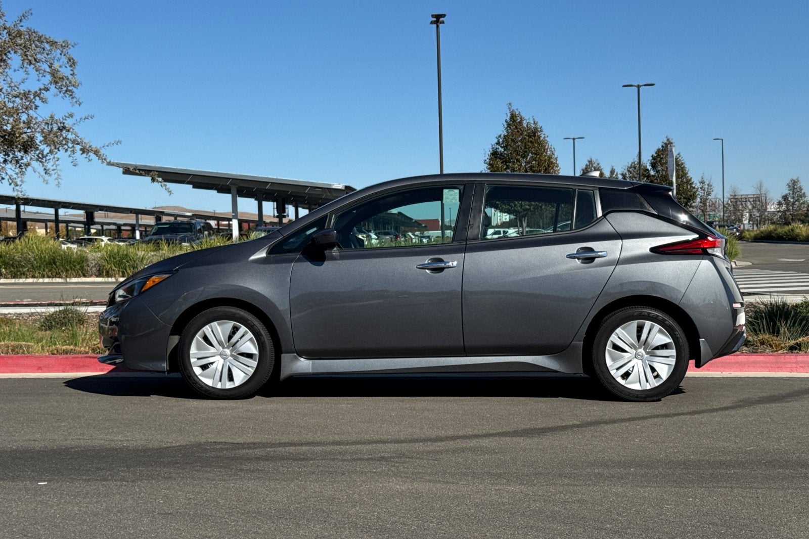 2025 Nissan Leaf S