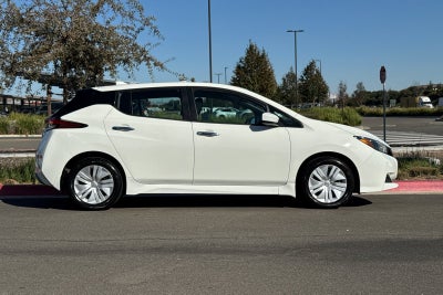2025 Nissan Leaf S