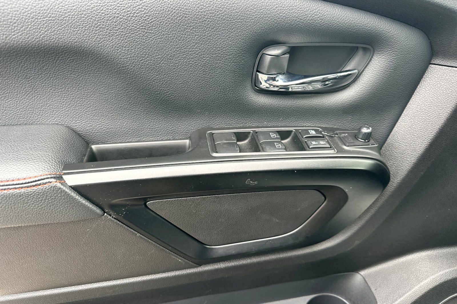 2024 Nissan Titan PRO-4X