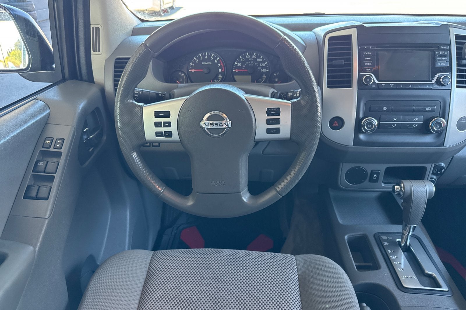 2017 Nissan Frontier SV