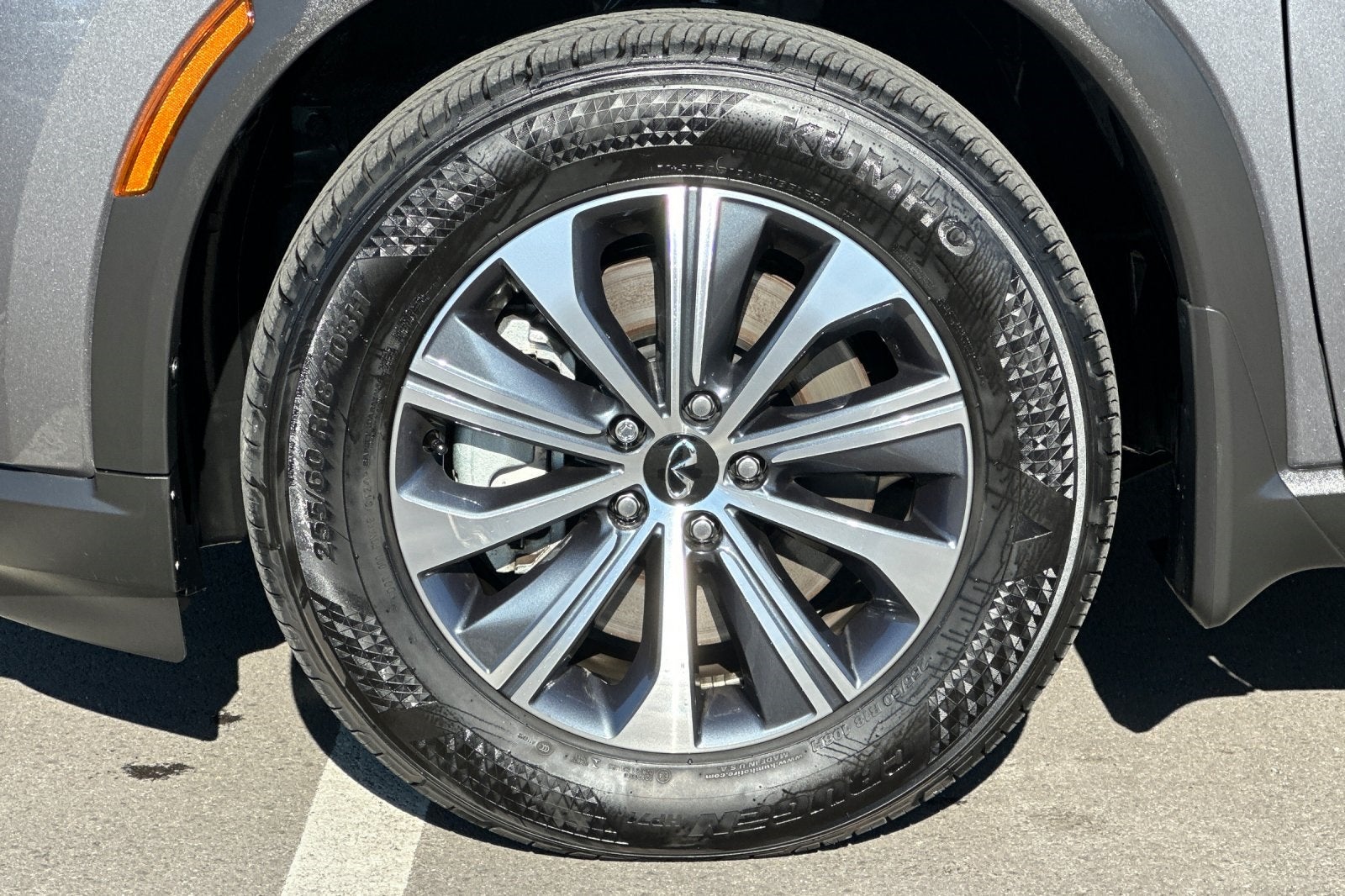 2025 INFINITI QX60 PURE