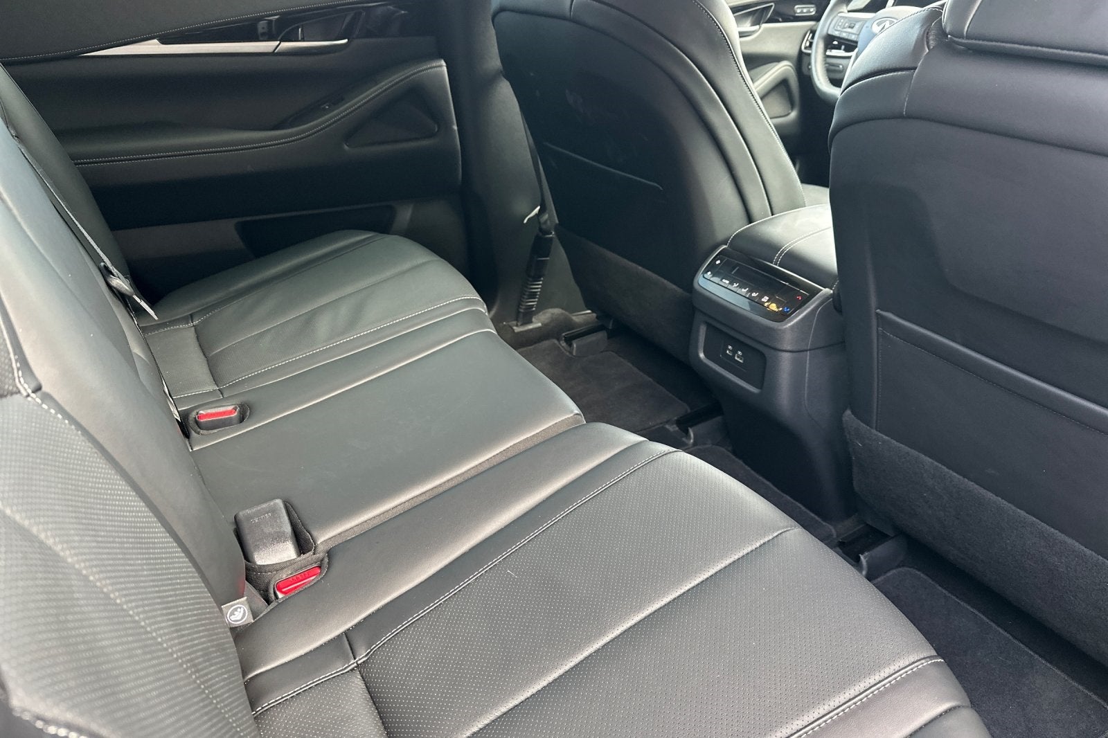 2025 INFINITI QX60 PURE