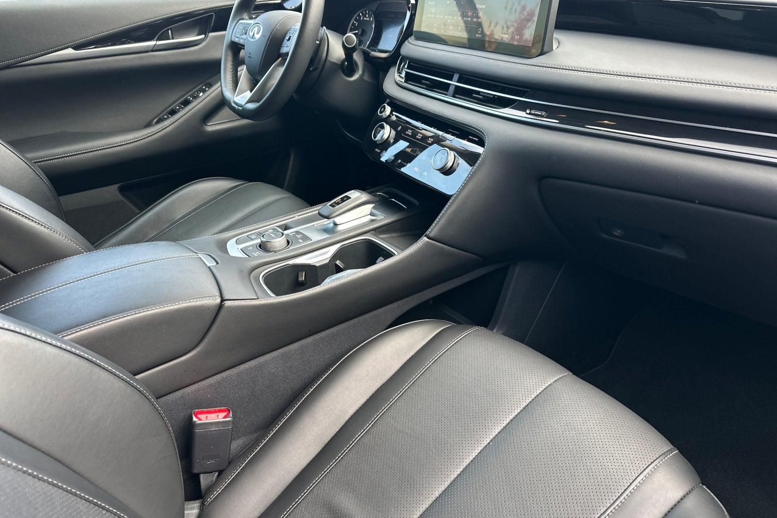 2025 INFINITI QX60 PURE