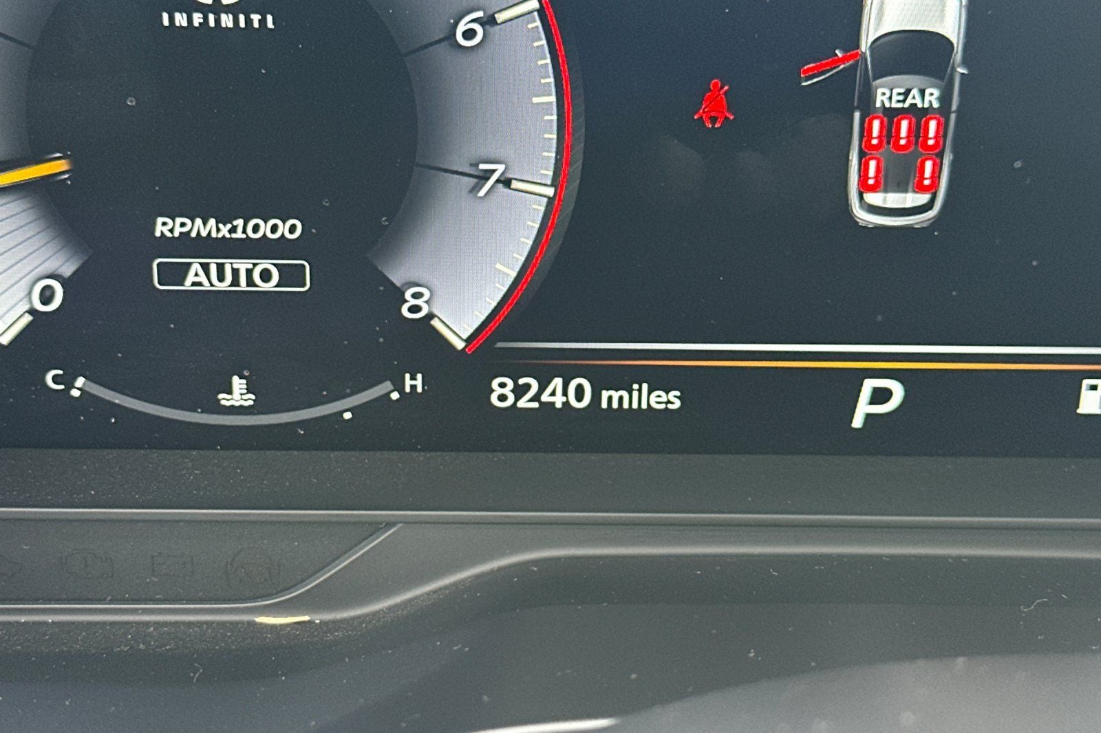 2025 INFINITI QX60 LUXE