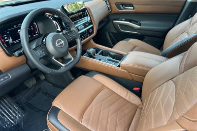 2024 Nissan Pathfinder Platinum