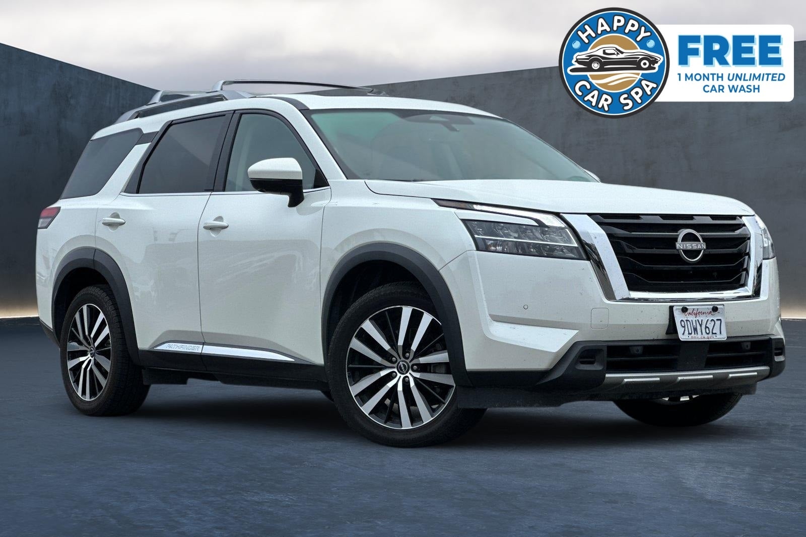 2023 Nissan Pathfinder Platinum