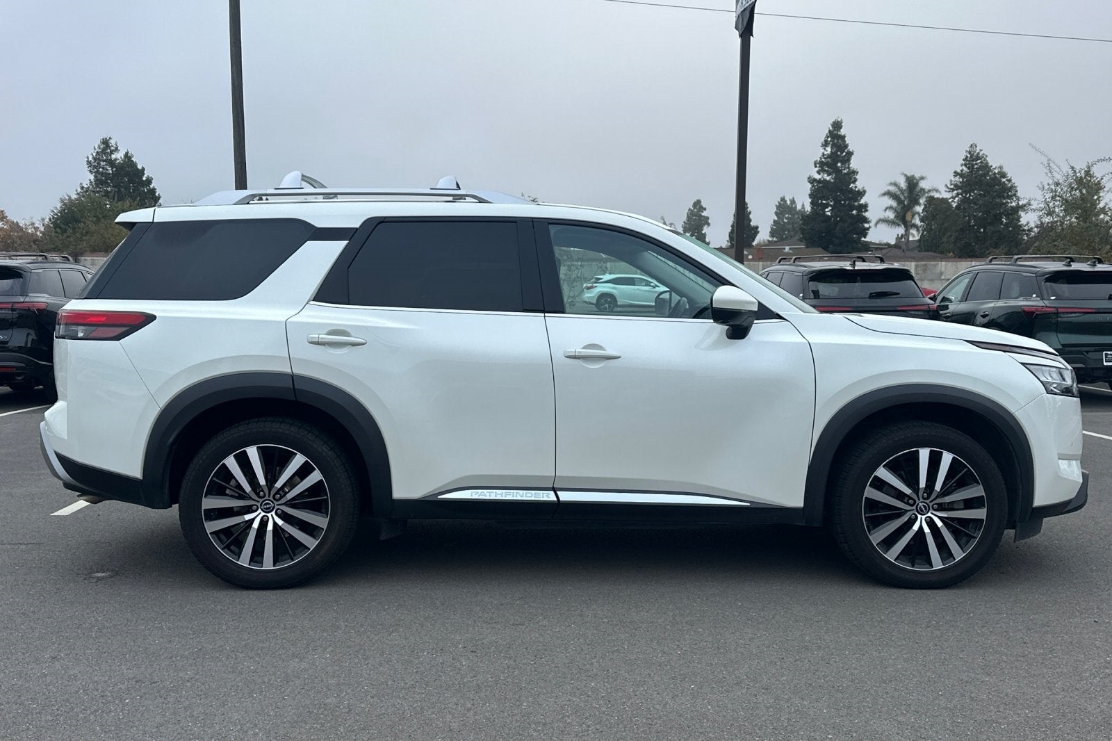 2023 Nissan Pathfinder Platinum