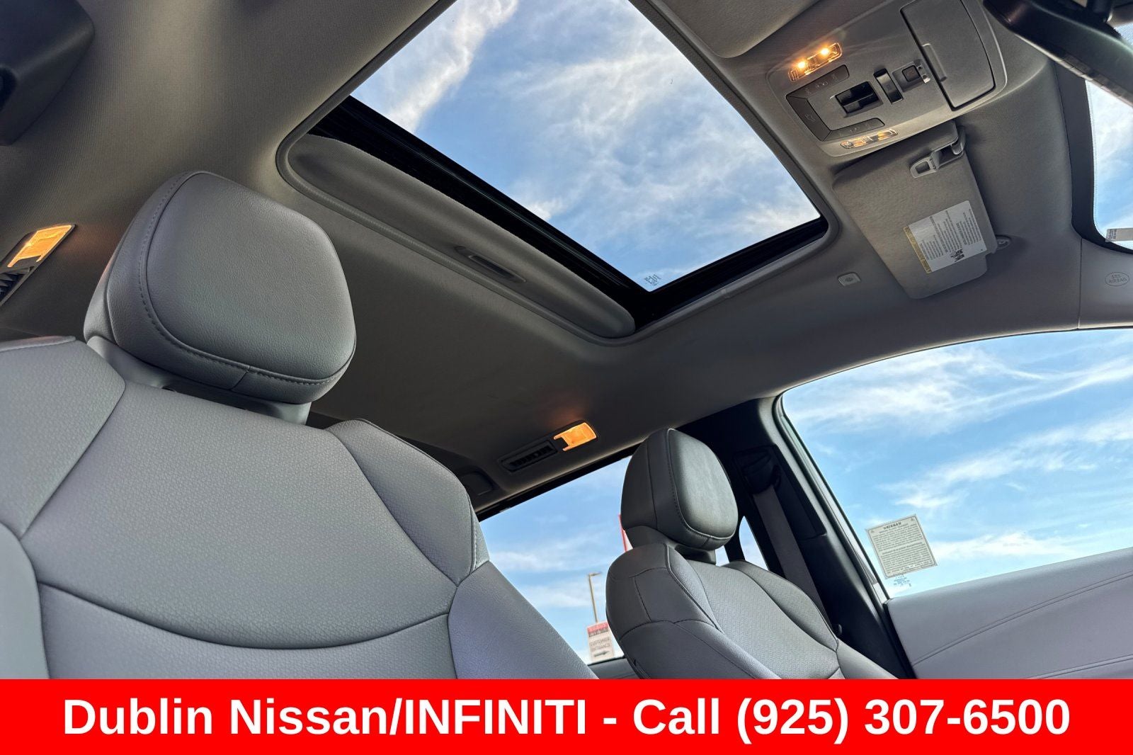 2025 Toyota Sienna XLE 8 Passenger