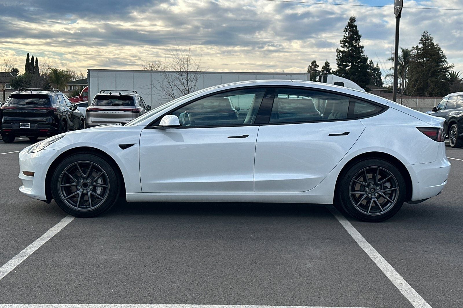2023 Tesla Model 3 Base