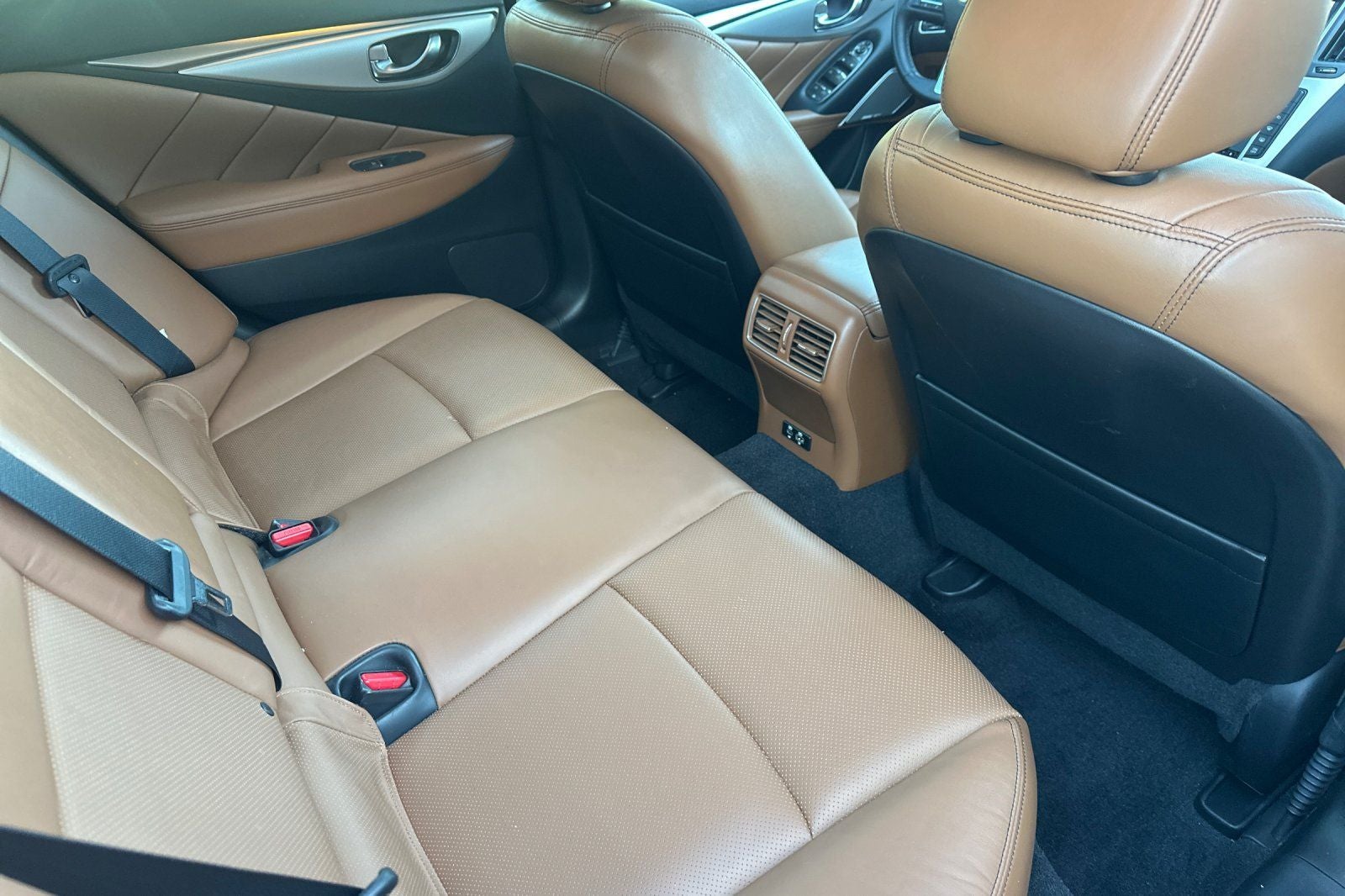 2023 INFINITI Q50 LUXE