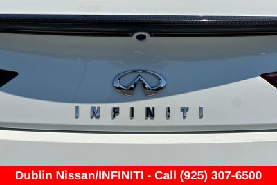 2022 INFINITI Q60 LUXE