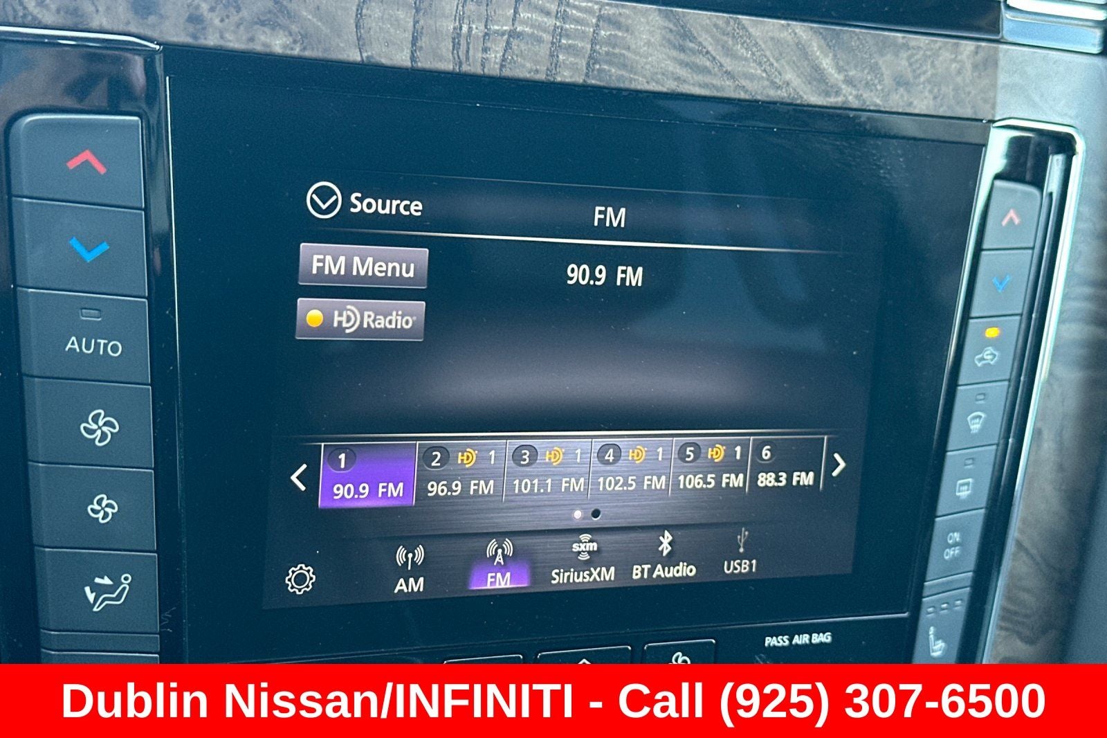 2021 INFINITI QX80 Premium Select