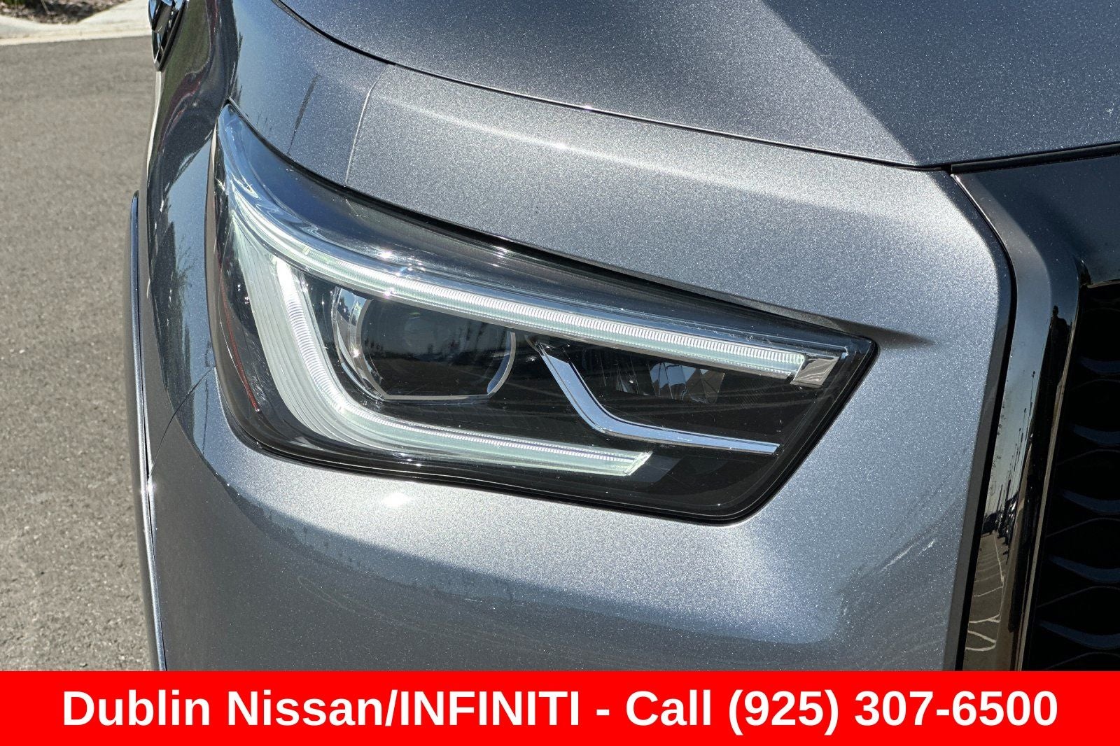 2021 INFINITI QX80 Premium Select