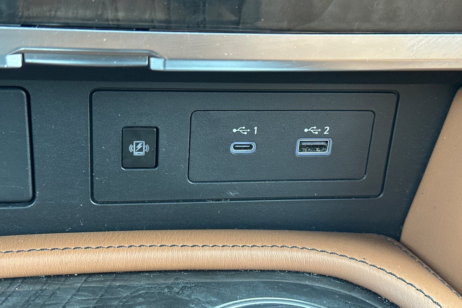 2023 INFINITI QX80 Sensory