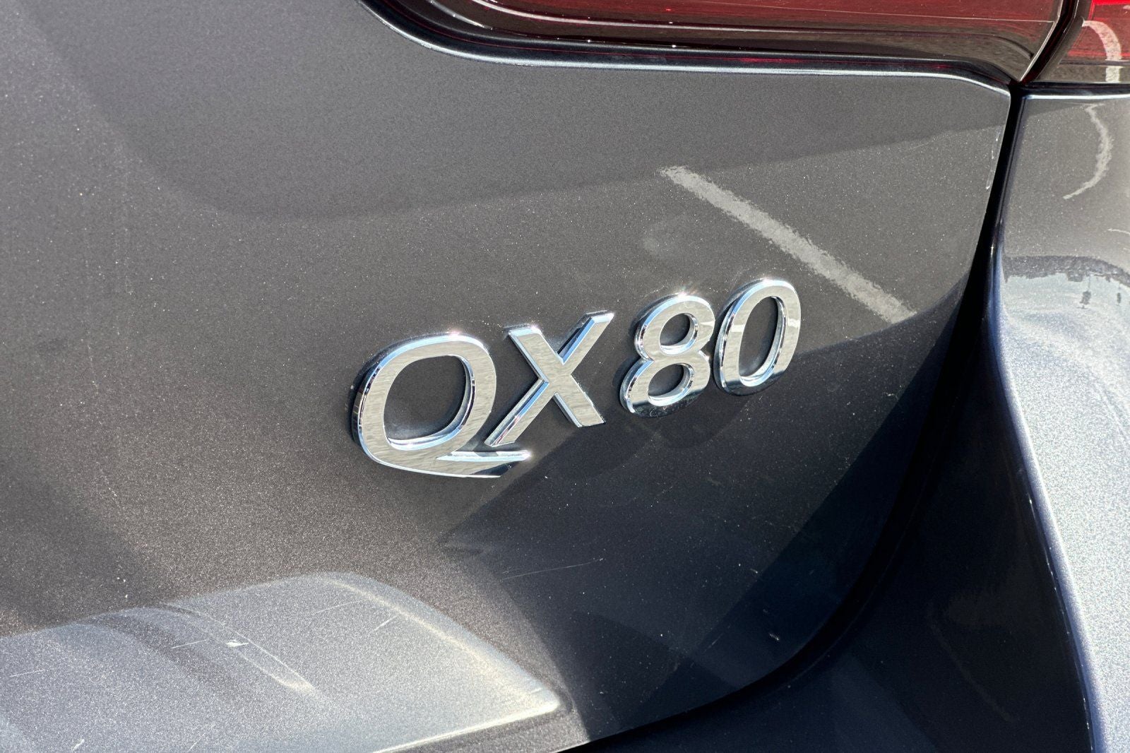 2023 INFINITI QX80 Sensory