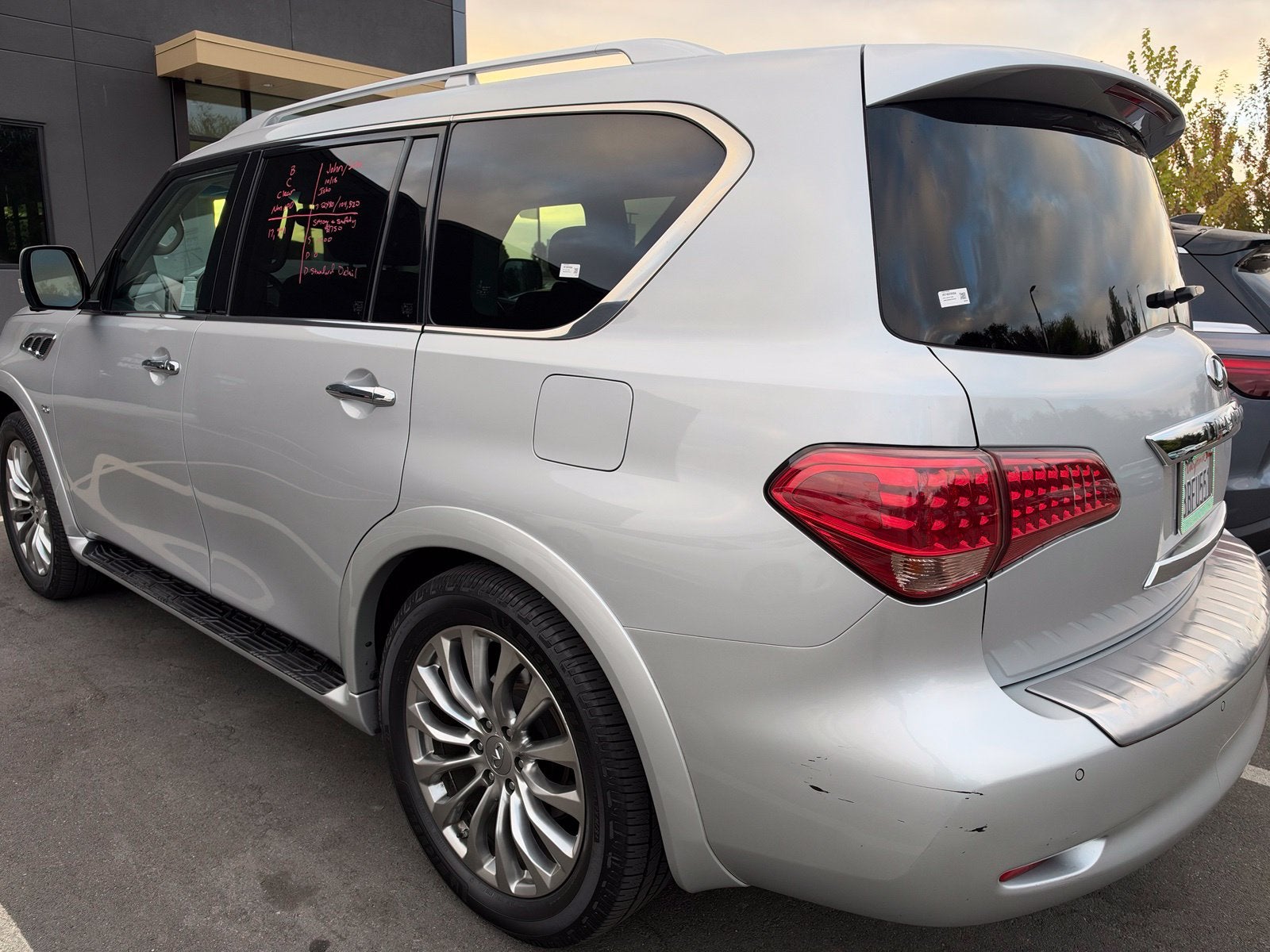 2017 INFINITI QX80 Base
