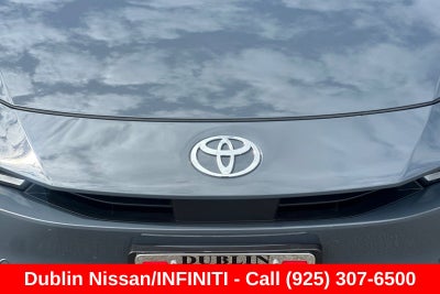 2025 Toyota Prius LE