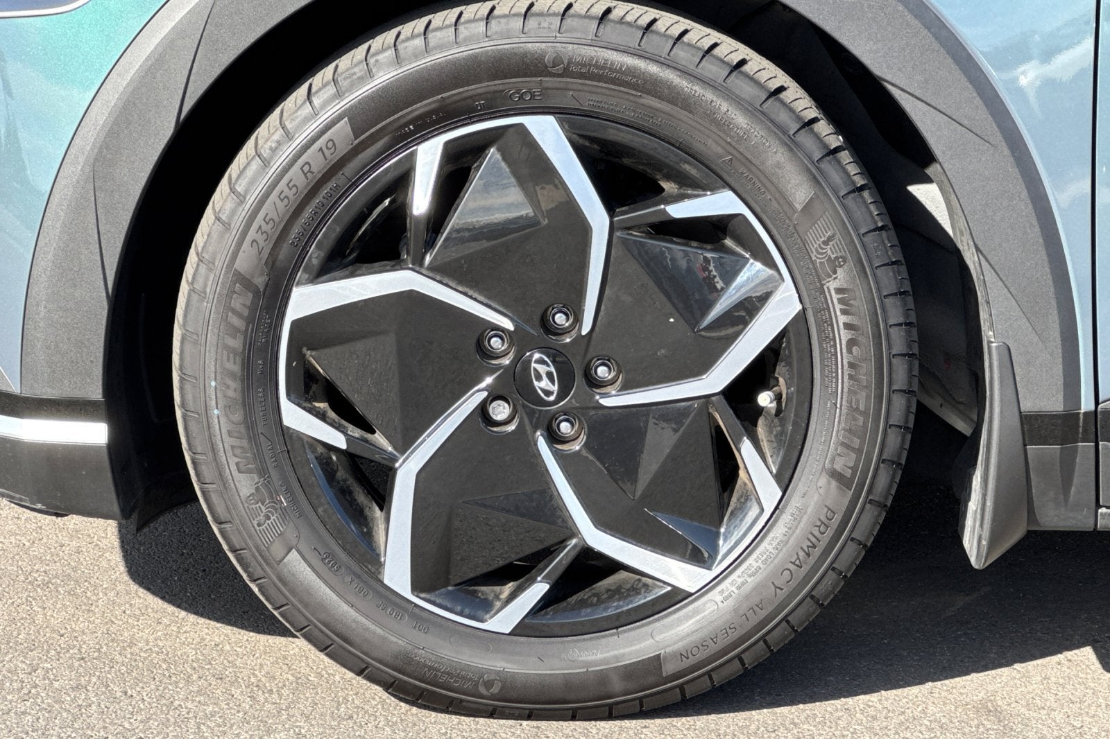 2024 Hyundai IONIQ 5 SEL