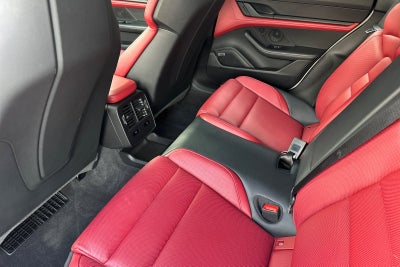 2023 Porsche Taycan Turbo