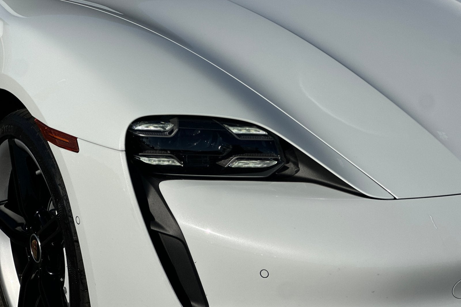 2023 Porsche Taycan Turbo